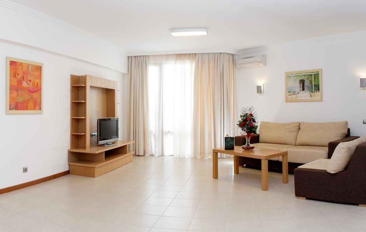 Resort Emerald & 5*