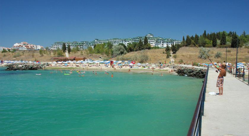 Emerald & Resort